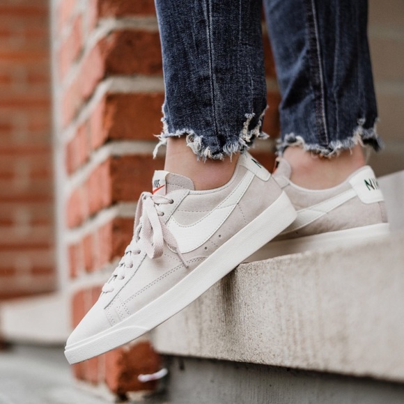 womens nike blazers low suede grey